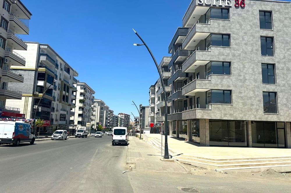 Batman Tilmerç'te Köşe Başı Satılık Dükkan Zemin+Bodrum Toplam 560 m2