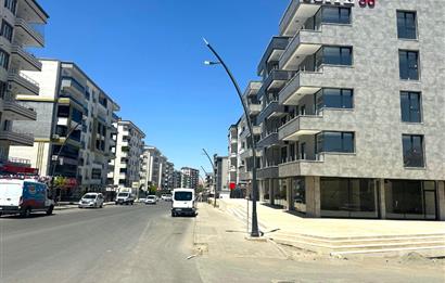 Batman Tilmerç'te Köşe Başı Satılık Dükkan Zemin+Bodrum Toplam 560 m2