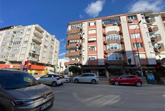 CENTURY 21 BAL'DAN TEKNİK LİSE CADDESİ ÇARŞAMBA PAZARI MEVKİİ SATILIK 4+1