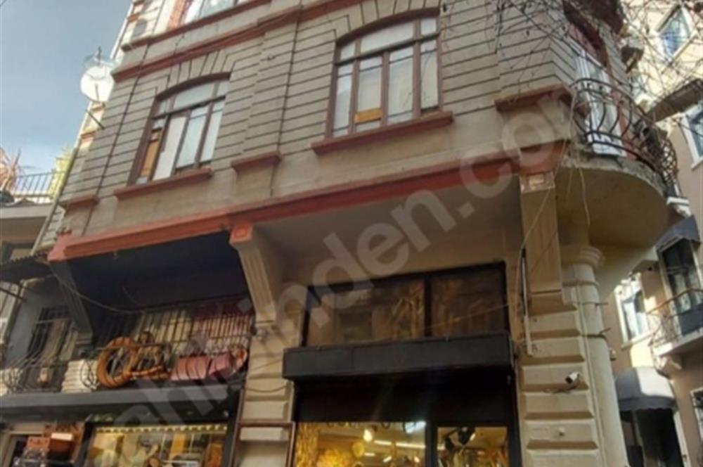 BEYOĞLU SADRİ ALIŞIK SOKAK'TA 12 DAİRE 2 DÜKKAN KOPMLE SATILIK BİNA 