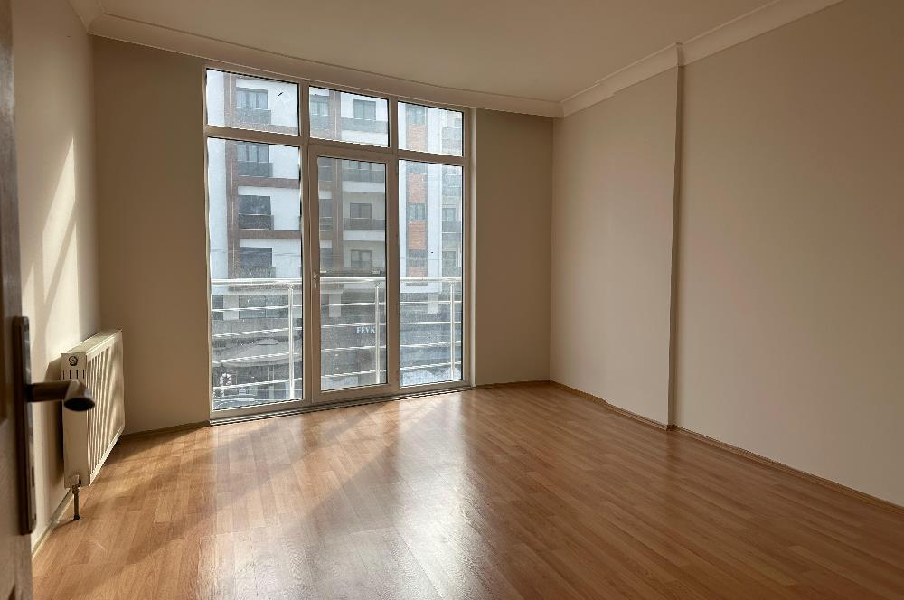 CENTURY21 Bal'dan Paşa Alanı'nda Kiralık 3+1 Daire