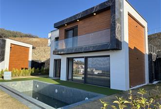 4+1 Özel Plajlı, Deniz Manzaralı, Havuzlu Lüks Villa