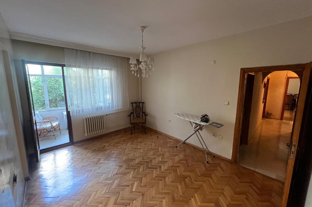 BULGURLU MAHALLESİ KARLIDERE CADDESİ CUMHURİYET SİTESİNDE SATILIK 3+1 DAİRE