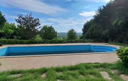 UNIQUE VILLA WITH POOL ON A 1487 M² PLOT FOR SALE IN SIRAPINAR 