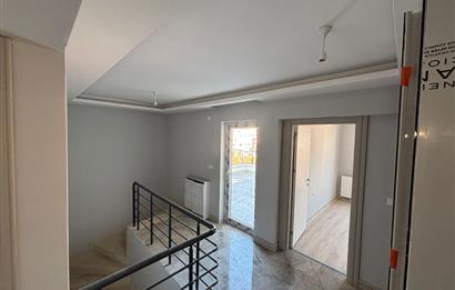 ETİMESGUT CADDE ÜZERİ MERKEZİ KONUMDA 4+1 SATILIK DAİRE