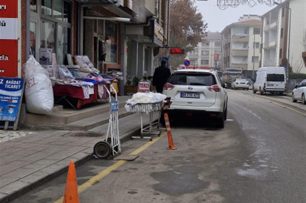 GÖLBAŞI HÜKÜMET CADDESİ'NDE SATILIK DÜKKAN 