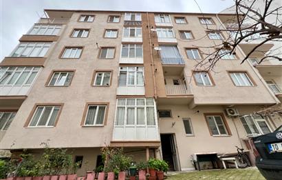 ATATÜRK MAH. BAKIMLI VE MERKEZİ KONUMDA GENİŞ 2+1 SATILIK DAİRE