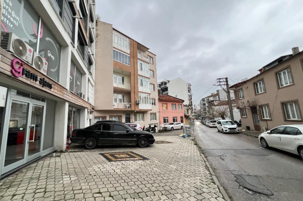 ATATÜRK MAH. BAKIMLI VE MERKEZİ KONUMDA GENİŞ 2+1 SATILIK DAİRE