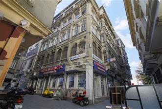 Karaköy'de Galataport'a Yakın Emsalsiz Satılık Komple Bina 