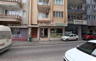 Hacıkaplanlar Mahallesi Hürriyet Caddesi Devren Kiralık İş Yeri.