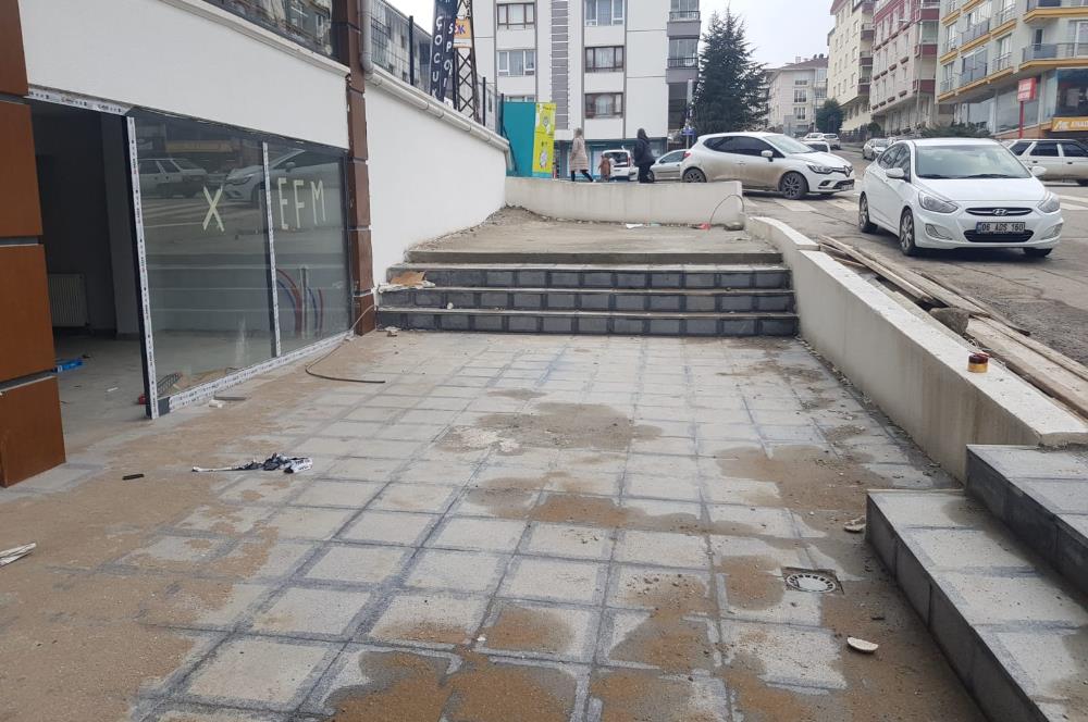 ETİMESGUT MERKEZİ KONUMDA CADDE ÜZERİ SATILIK DÜKKAN