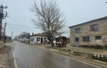 C21 BAL'DAN BALYA AKBAŞ KÖYÜNDE SATILIK ARSA ve NATAMAM EV