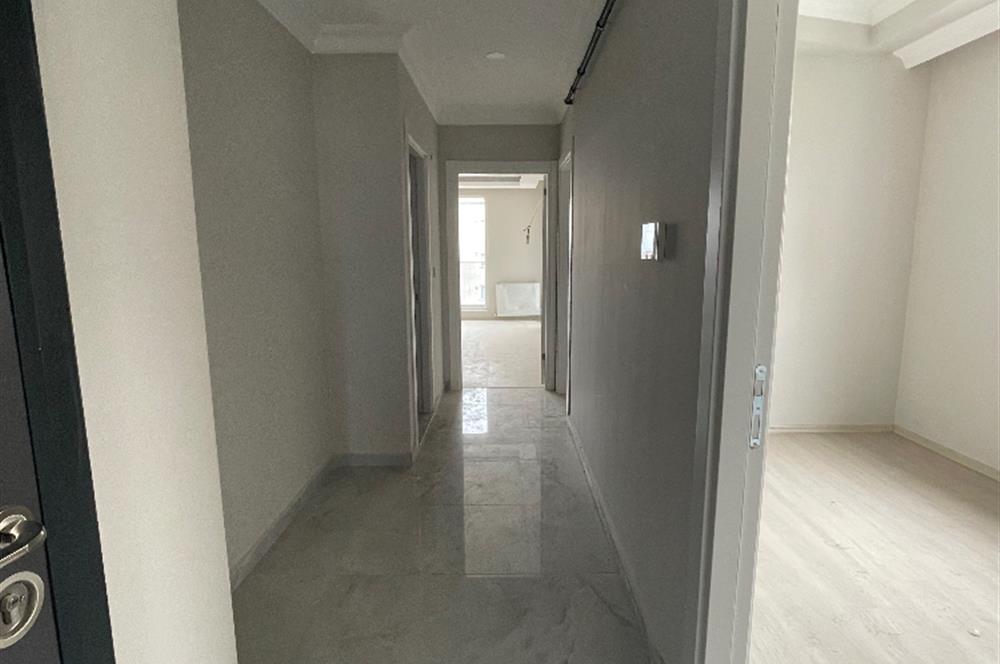 ORHANTEPE’de ÜSKÜDAR CADDESİNE ÇOK YAKIN 2+1 3.KAT BALKONLU YENİ DAİRE