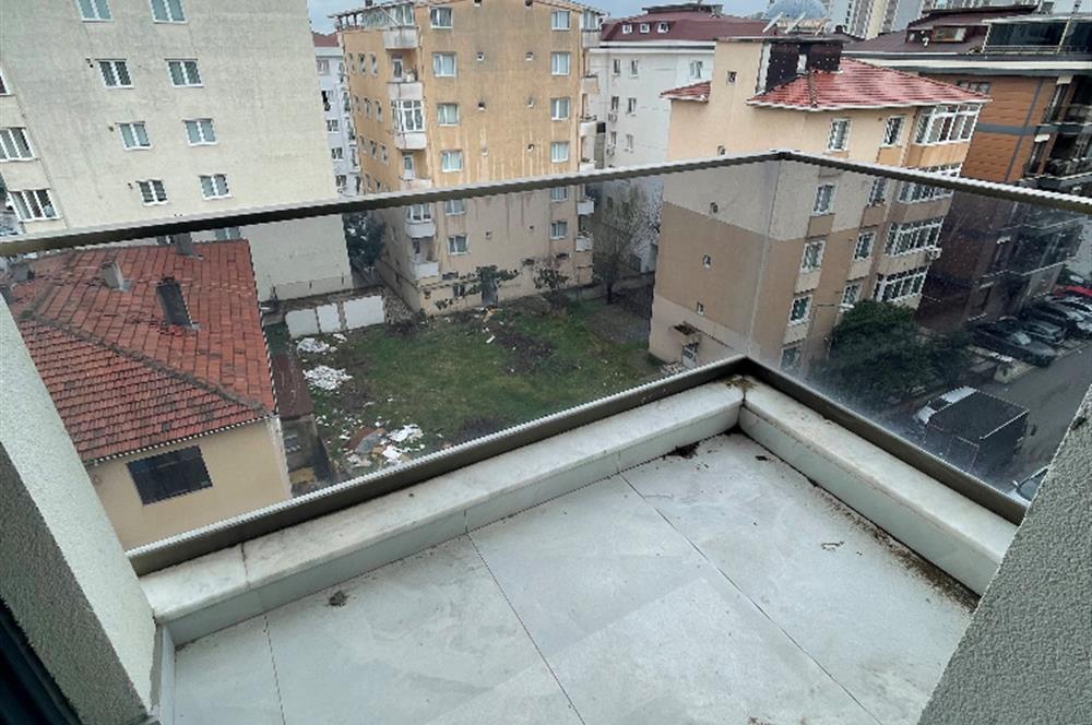 ORHANTEPE’de ÜSKÜDAR CADDESİNE ÇOK YAKIN 2+1 3.KAT BALKONLU YENİ DAİRE