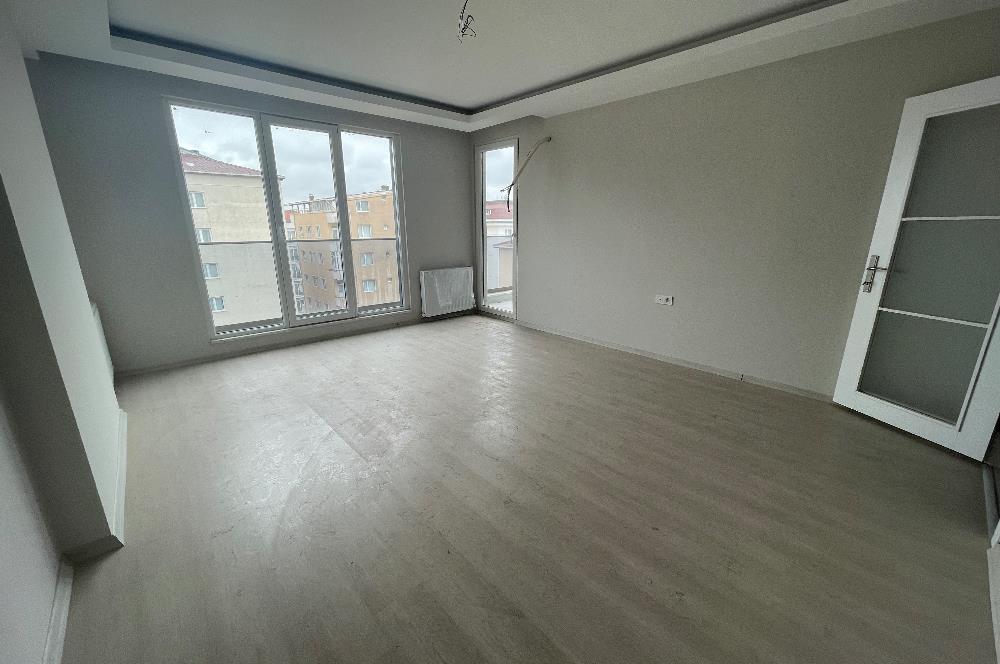 ORHANTEPE’de ÜSKÜDAR CADDESİNE ÇOK YAKIN 2+1 3.KAT BALKONLU YENİ DAİRE