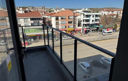 ANKARA GÖLBAŞI YILDIRIM GARDEN'DA GÖLE SIFIR SATILIK ÇİFT BALKONLU 2+1!!!