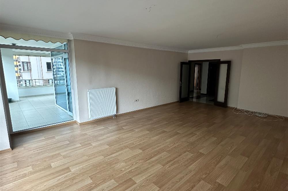 ÇUKURAMBAR HAYAL APT BAKIMLI SATILIK ARAKAT 4+1 DAİRE