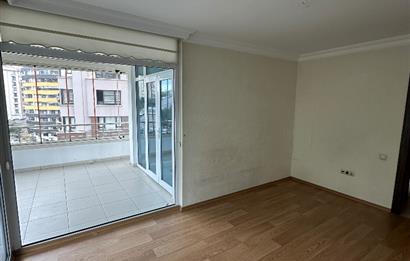 ÇUKURAMBAR HAYAL APT BAKIMLI SATILIK ARAKAT 4+1 DAİRE