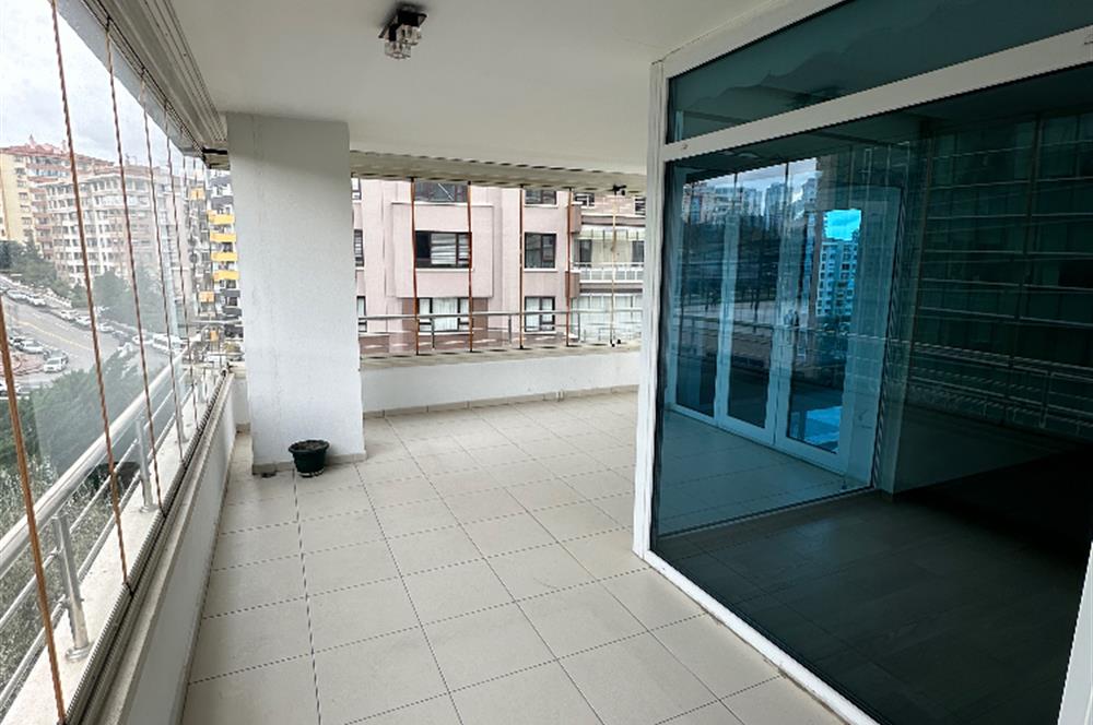 ÇUKURAMBAR HAYAL APT BAKIMLI SATILIK ARAKAT 4+1 DAİRE