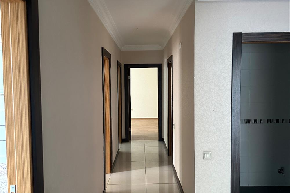 ÇUKURAMBAR HAYAL APT BAKIMLI SATILIK ARAKAT 4+1 DAİRE