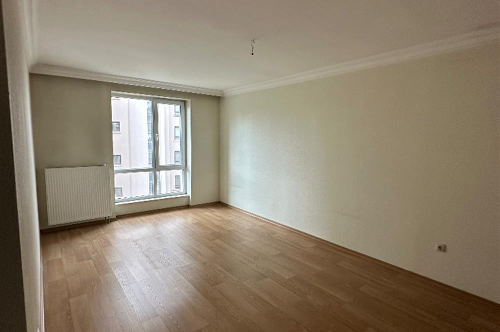 ÇUKURAMBAR HAYAL APT BAKIMLI SATILIK ARAKAT 4+1 DAİRE