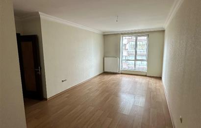 ÇUKURAMBAR HAYAL APT BAKIMLI SATILIK ARAKAT 4+1 DAİRE