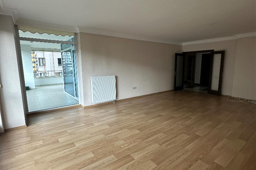 ÇUKURAMBAR HAYAL APT BAKIMLI SATILIK ARAKAT 4+1 DAİRE