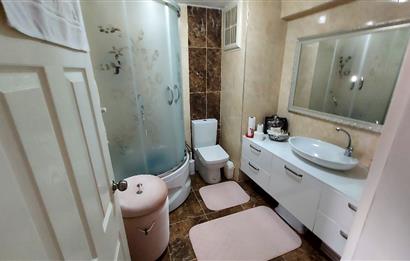 Taşdelen Merkez Sitede Ebeveyn Banyolu Yapılı 3+1 Satılık Daire