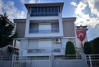 GERZELE'DE 350 m2 5+1 DAĞ MANZARALI VİLLA