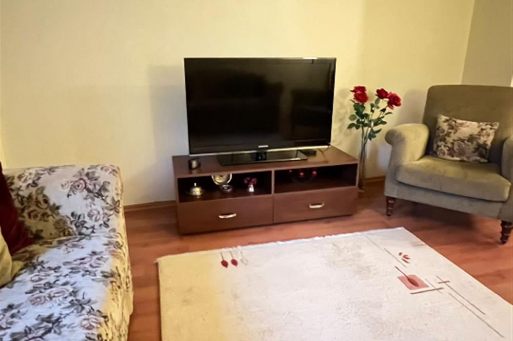 ÜSKÜDAR BEYLERBEYİ'NDE SATILIK 2+1 DAİRE