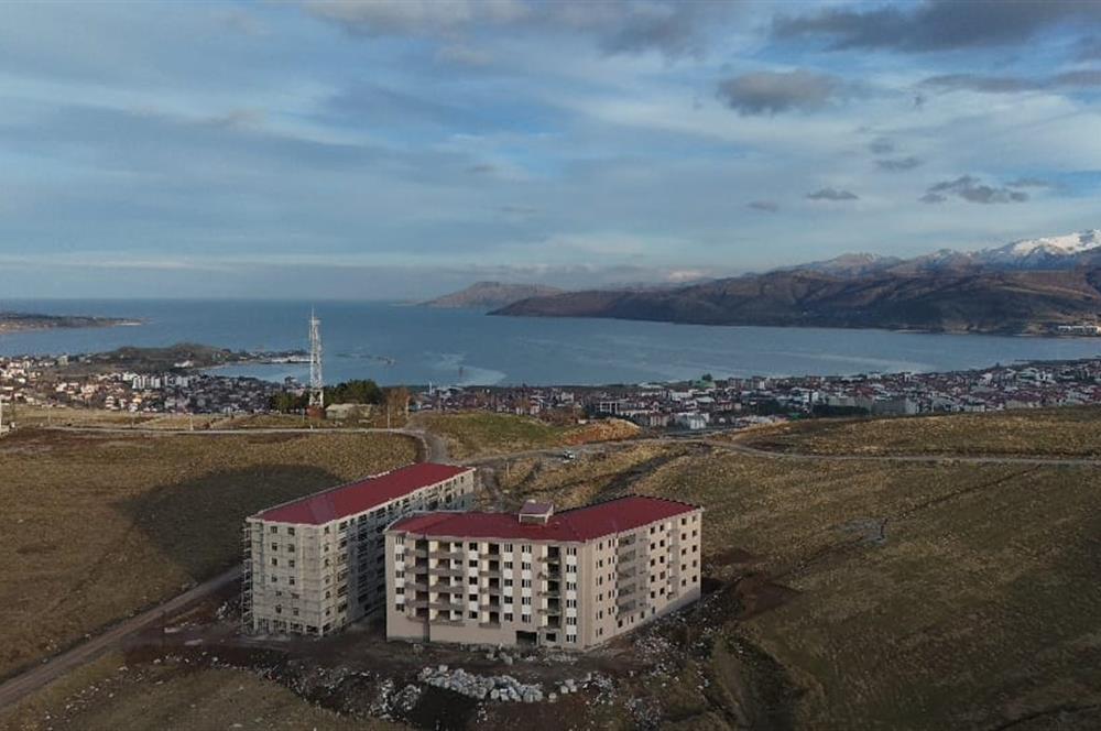 Bitlis Tatvan'da En Güzel Yerinde Satılık Yazlık 1+1 daire