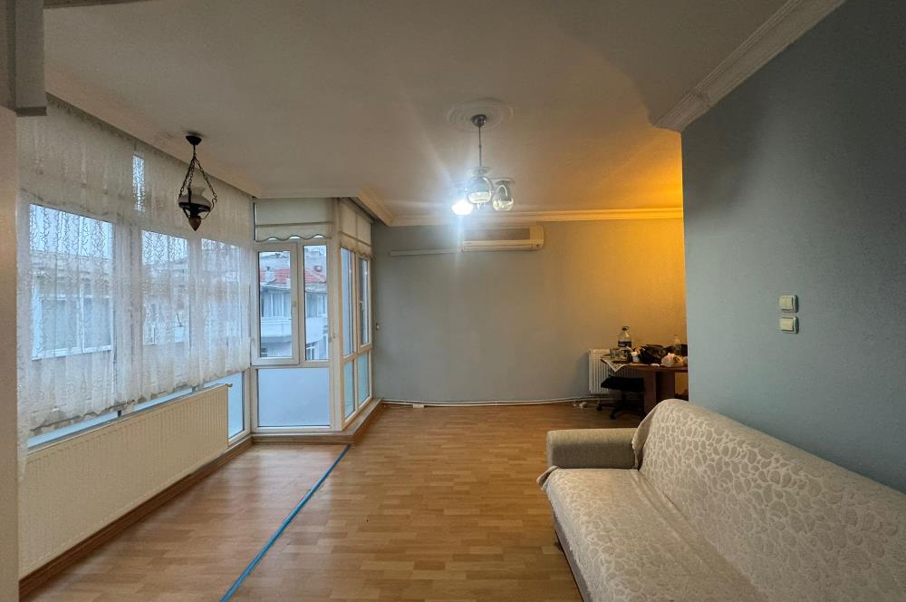 Karşıyaka Donanmacı'da (Kısmi eşyalı) Kiralık 2+1 Daire