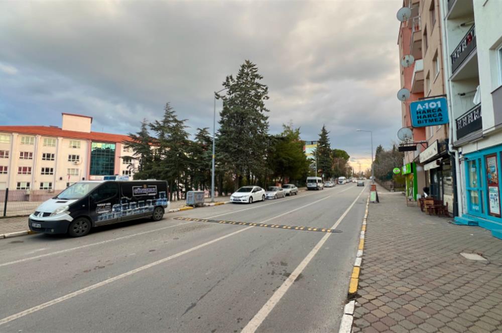 C21 BAL'DAN SOMA CADDESİ ÜZERİNDE SATILIK YATIRIMLIK İŞ YERİ