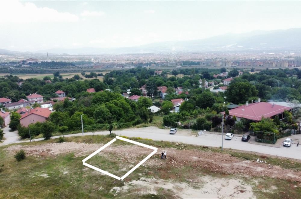 PANORAMİK BOLU MANZARALI 3 KAR İMARLI ARSA