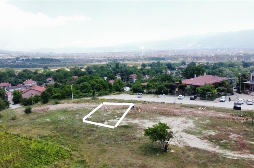 PANORAMİK BOLU MANZARALI 3 KAR İMARLI ARSA