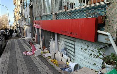 ÜSKÜDAR SELİMİYE İSKELE CADDESİ ÜZERİNDE SATILIK DÜKKAN