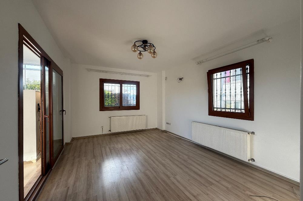 Ortakent Merkezi Konumda Geniş Bahçe Kullanımlı Kiralık Daire