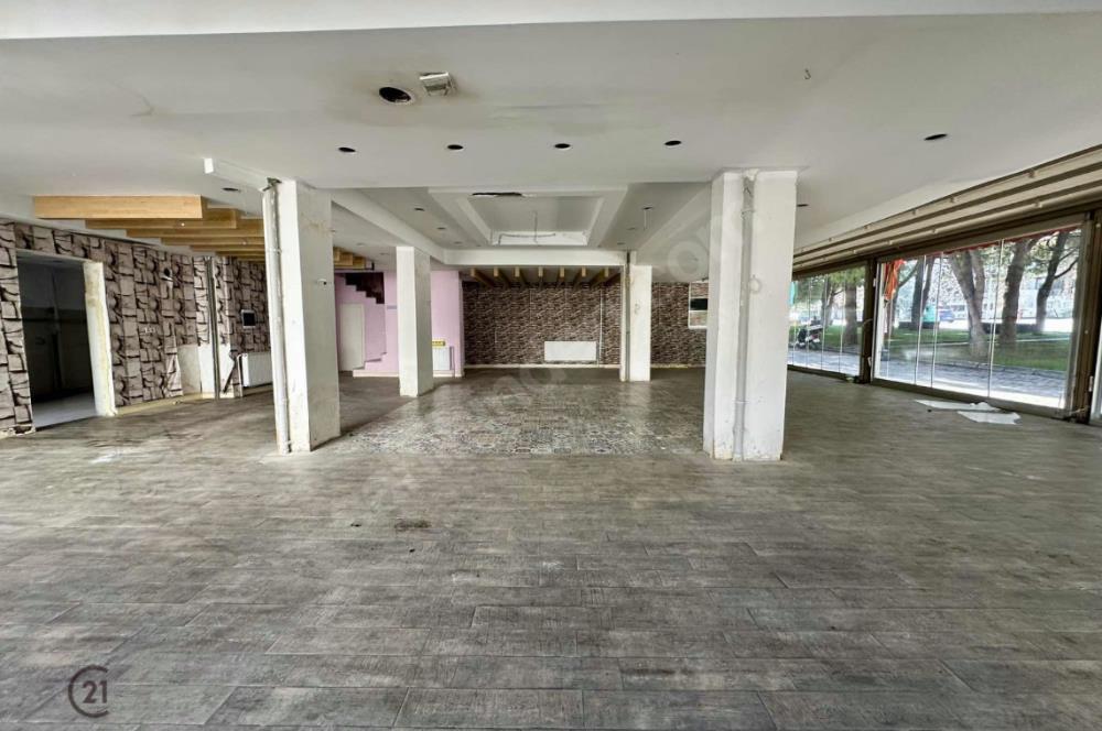 Çamlık'ta Cadde Üzerinde 520 m2 Kiralık Komple İşyeri Binası