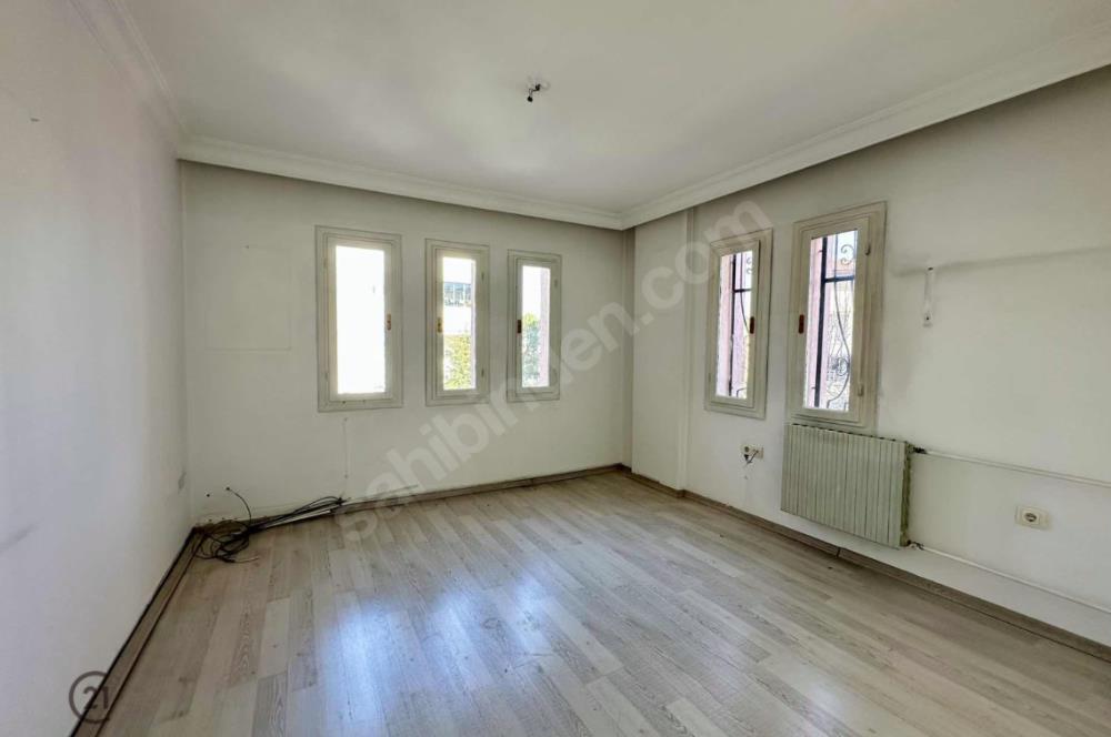 Çamlık'ta Cadde Üzerinde 520 m2 Kiralık Komple İşyeri Binası