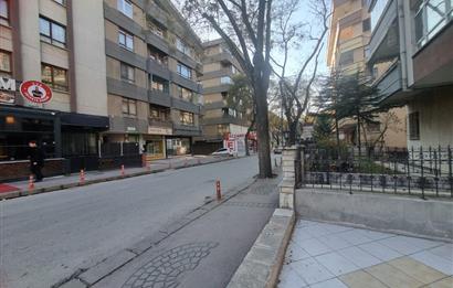 OLGUNLAR CADDESİNDE CADDE CEPHELİ KİRALIK DÜKKAN