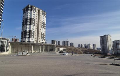 CENTURY 21 VİZYON'DAN 385 M2 CADDE ÜZERİNDE KİRALIK DÜKKAN