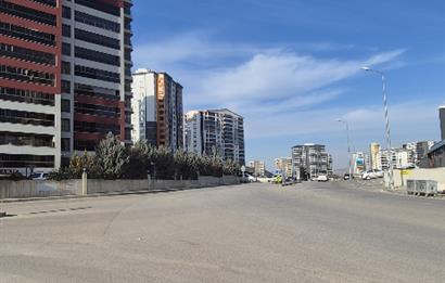 CENTURY 21 VİZYON'DAN 385 M2 CADDE ÜZERİNDE KİRALIK DÜKKAN