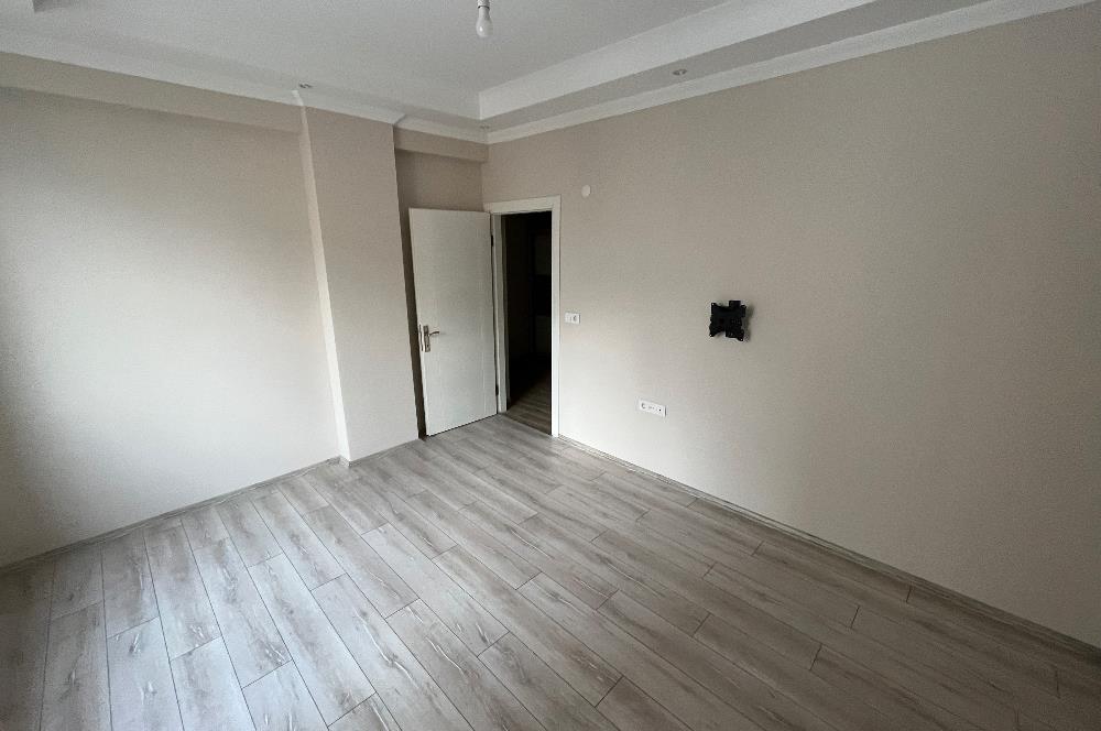 Century 21 den Çarşıya yakın 3 yıllık binada Kiralık 2+1