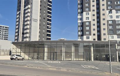 CENTURY 21 VİZYON'DAN 385 M2 CADDE ÜZERİNDE KİRALIK DÜKKAN