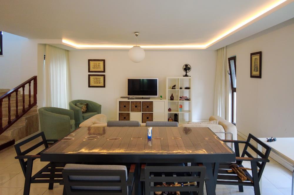 Hakkıbey Ceylan Sitesi'nde Satılık, Denize Yakın 4+1 Villa