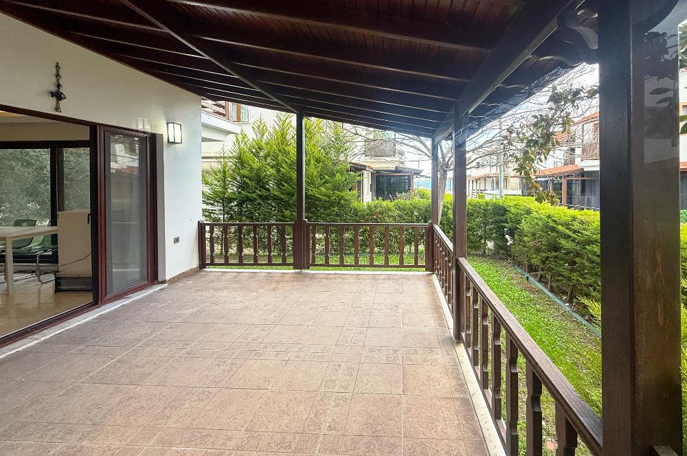 Hakkıbey Ceylan Sitesi'nde Satılık, Denize Yakın 4+1 Villa