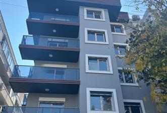 1218395886 Karşıyaka Bahçelievler'de Cadde Üzeri Ön Cephe 2+1 Sıfır Daire 