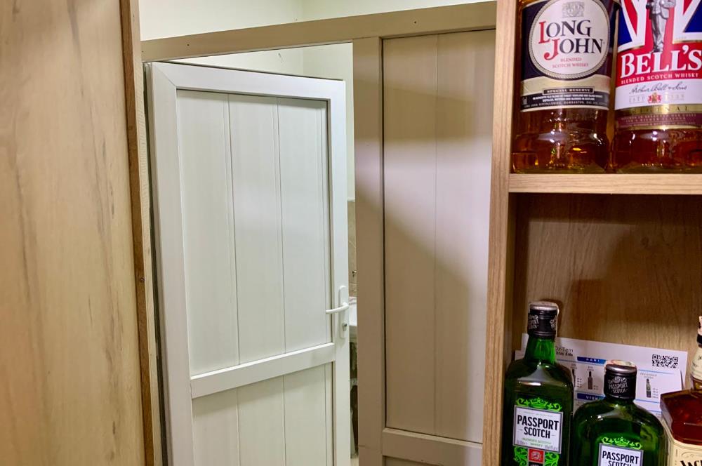 CADDE ÜZERİNDE YÜKSEK CİROLU HAZIR KURULU TEKEL BAYİ