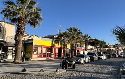 ÇEŞME MARİNA'DA ÇOK DEĞERLİ VE MERKEZİ KONUMDA DÜKKAN