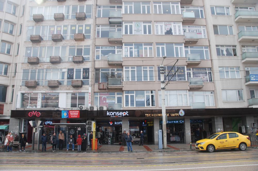 ATATÜRK CADDESİ ÜZERİNDE 170m² BÜRO & OFİS